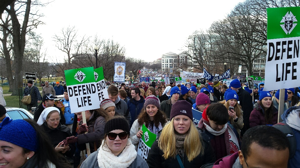 March for Life packs Constitution Ave.
