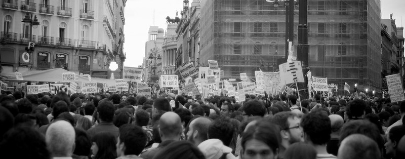 Making revolution in Spain in 2001