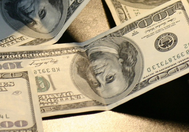 Loose Benjamins - 100 dollar bills