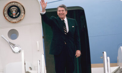 Ronald Reagan boarding his VC-135 Air Force One