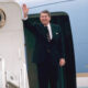 Ronald Reagan boarding his VC-135 Air Force One