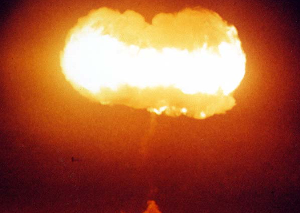 Hot mushroom cloud, symbol of nuclear war