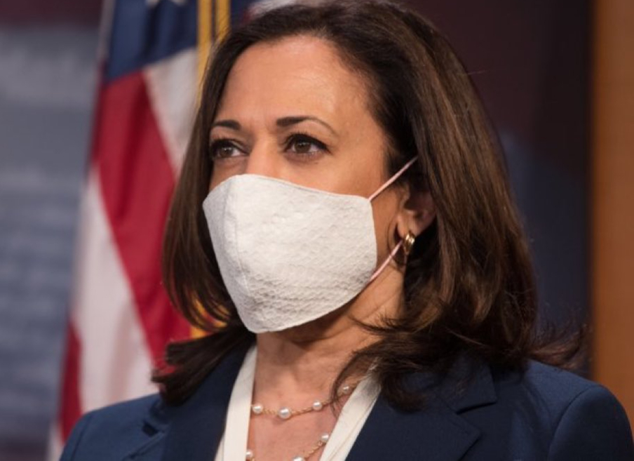 Kamala Harris wearing a mask