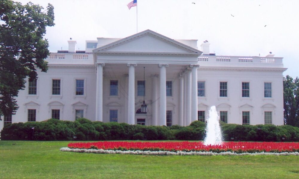 The White House, showing Rose Garden and fountain in close-up