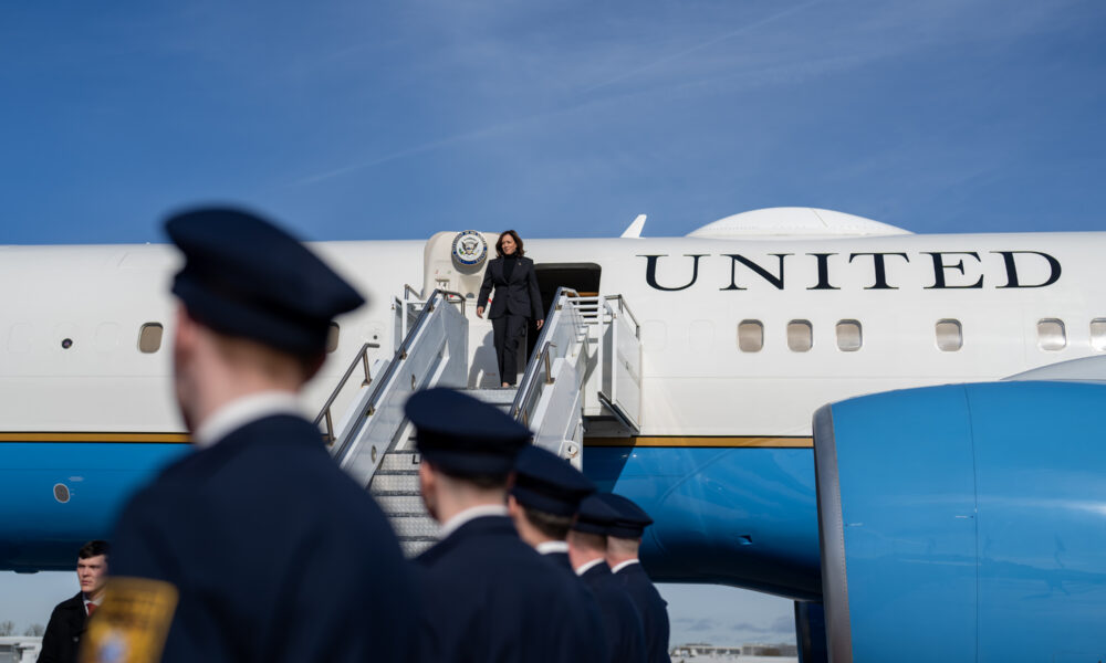 Kamala Harris deplaning at Munich International Airport