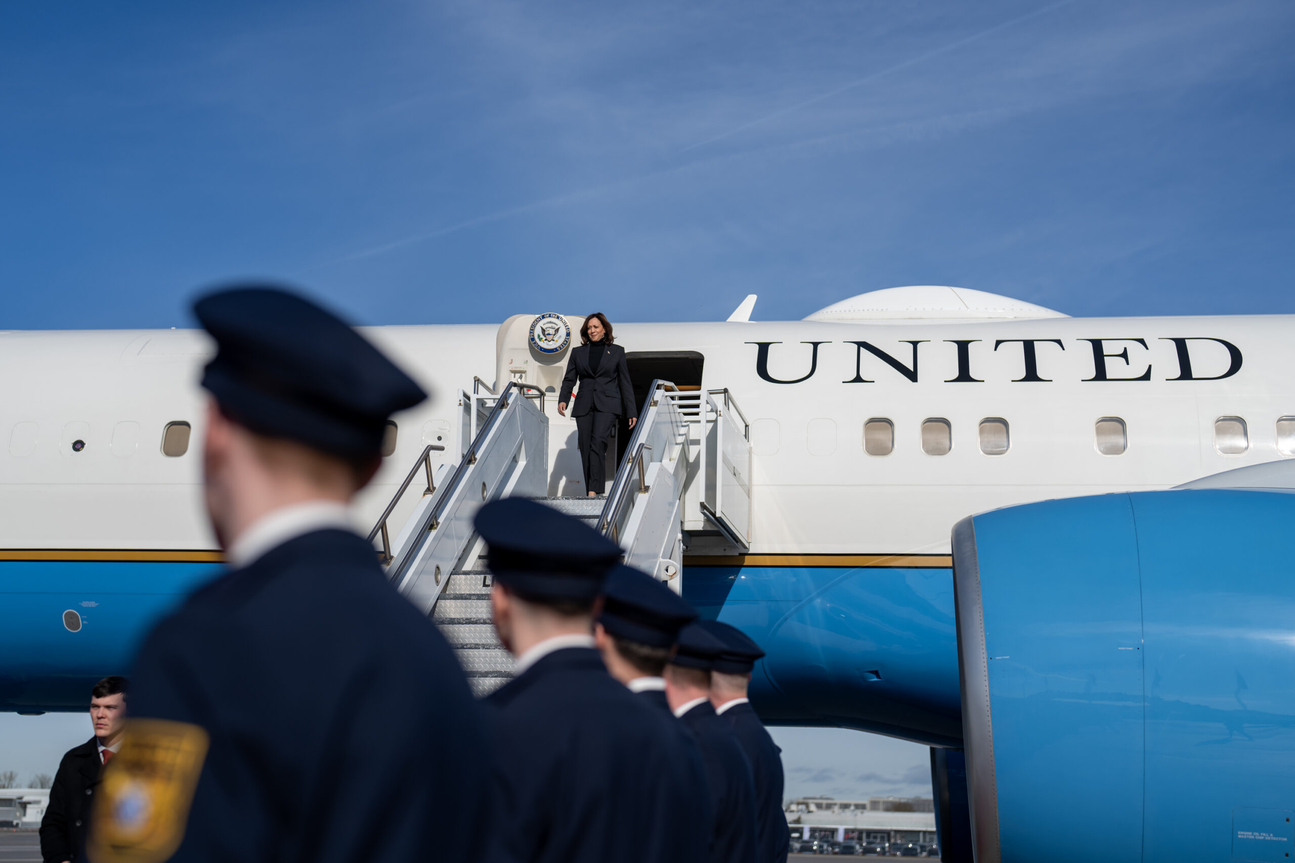 Kamala Harris deplaning at Munich International Airport