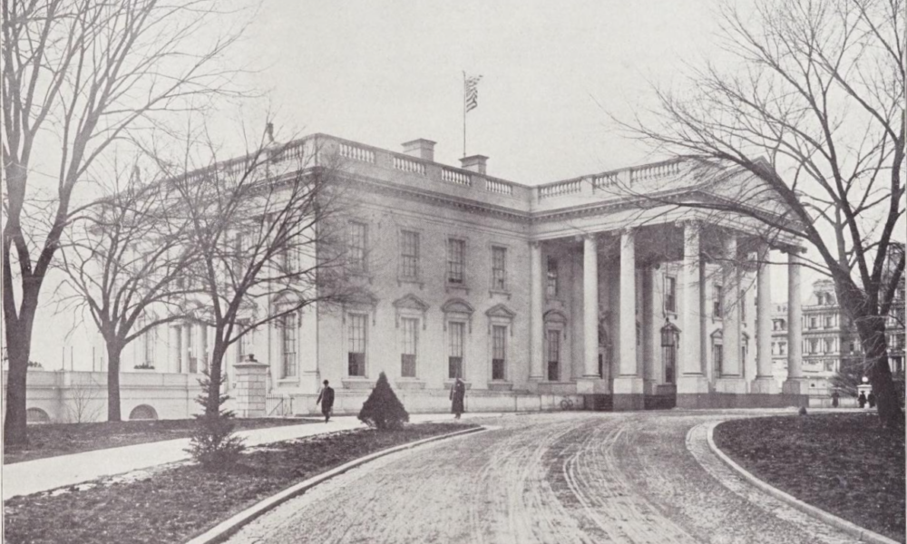 The White House in 1910 one of two buildings called the People's House