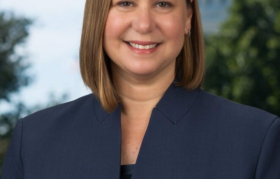 Senator Elissa Slotkin (D-Mich.) headshot