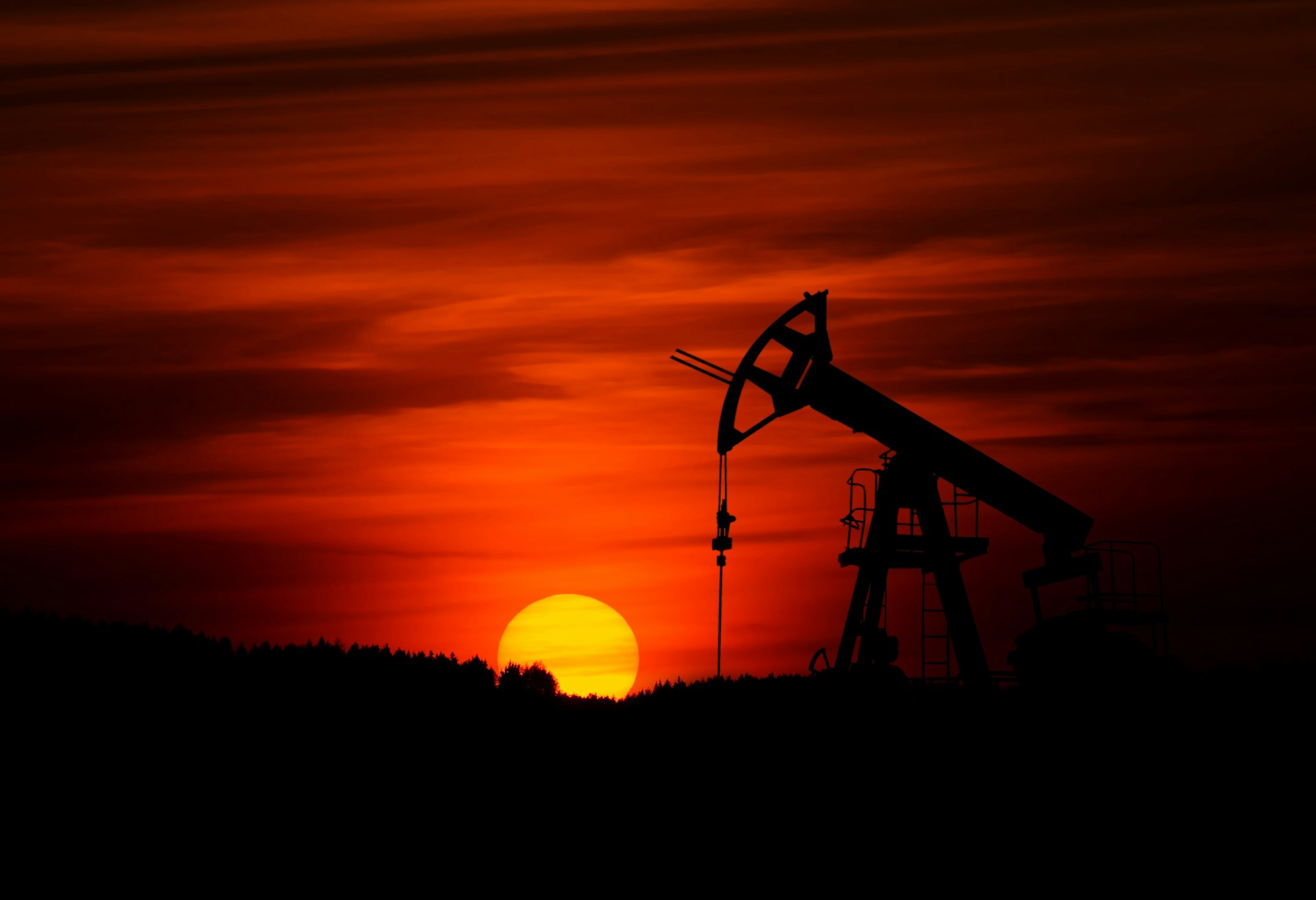 Oil well at sunset - photo courtesy Zbynek Burival
