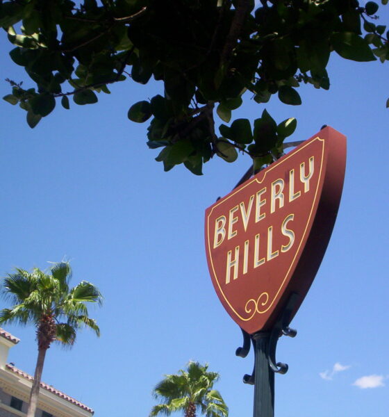 The sign welcoming people to Beverly Hills