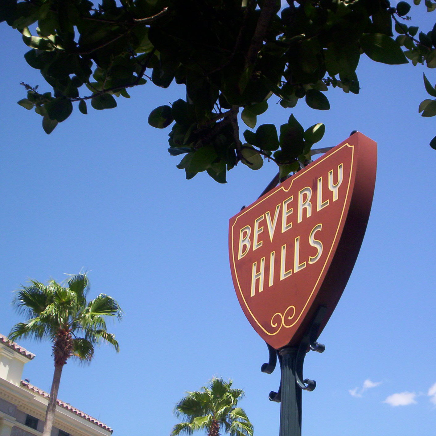 The sign welcoming people to Beverly Hills