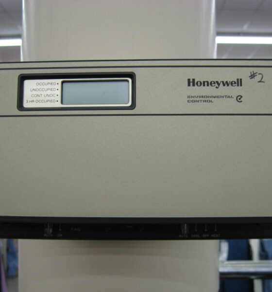 A commercial thermostat in an outlet store