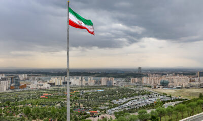 Tehran Waterfall Park and a new Tehran district by User Ninara on Flickr