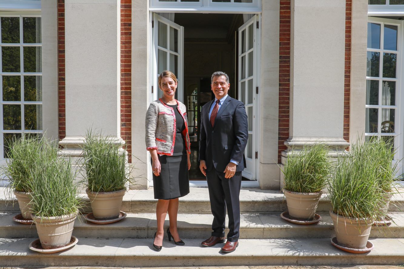 Xavier Becerra and Yael Lempert in 2021