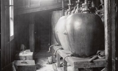 Hydrogen was once contained (?) in earthen vessels like these