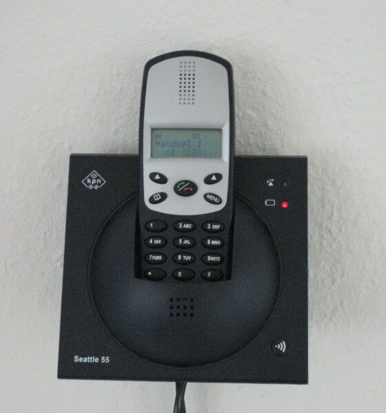 A modern telephone base and handset